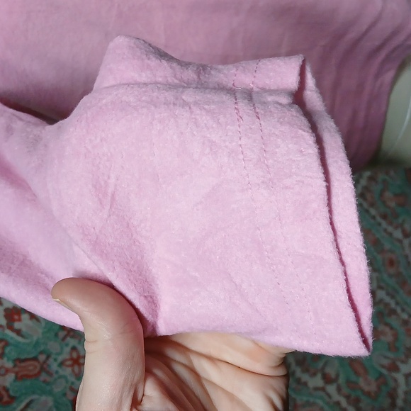 Totally Pink Soft Polyester Long Sleeve Top, Size M - Picture 8 of 10